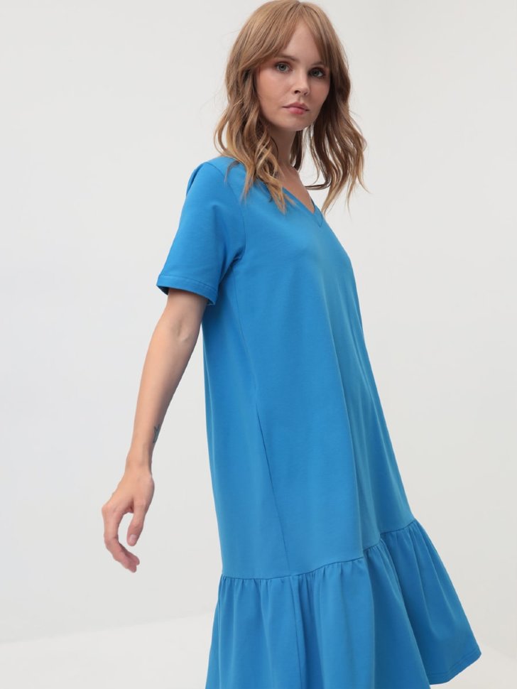Платье с V-образным вырезом. Цвет Ярко-синий